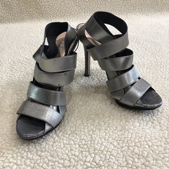 BCBG Gray Snakeskin Stretchy Strap Heels 
5” Heel
Size 7.5 
No Shoebox - Picture 4 of 13